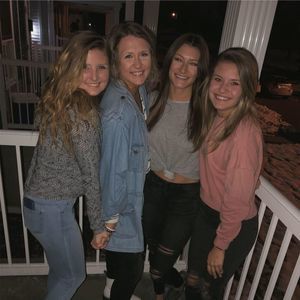 Meet your Posher, Mckenzie